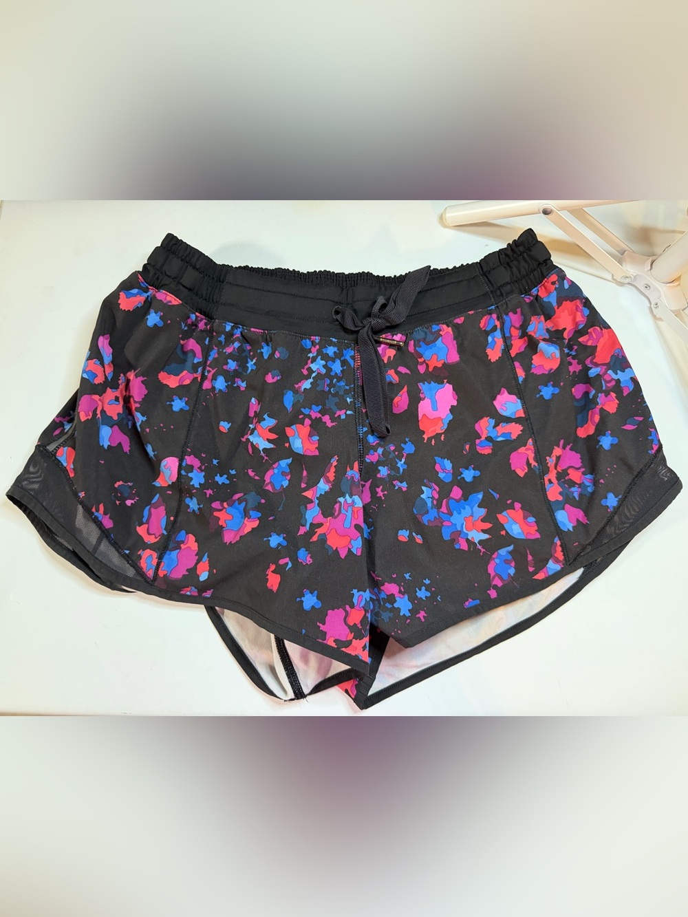 Lululemon Hotty Hot Short *Long Dandy Digie Multi / Black Size 8 Yoga Running